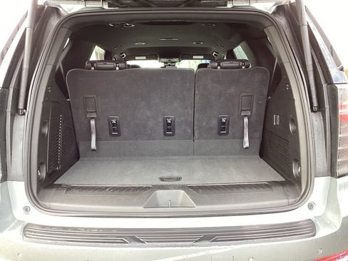 Used 2025 Chevrolet Tahoe LT AWD/4WD image 11