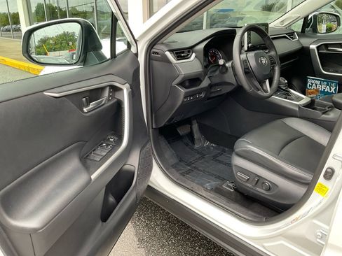Used 2019 Toyota RAV4 XLE Premium w/ Advanced Technology Package AWD/4WD image 35