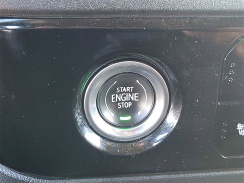 Used 2022 GMC Sierra 1500 Elevation image 21