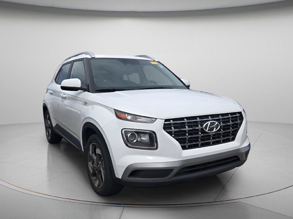 Used 2024 Hyundai Venue SEL FWD image 4