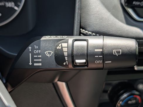 Used 2026 Nissan Rogue SV AWD/4WD image 31