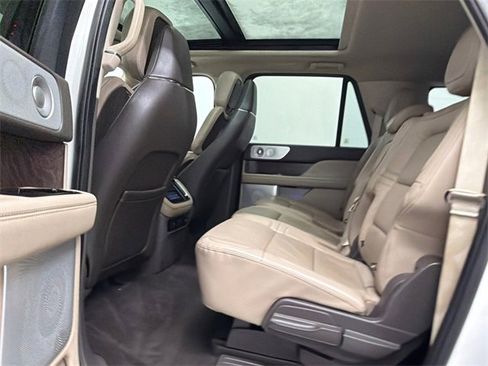 Used 2022 Lincoln Navigator L Reserve image 20