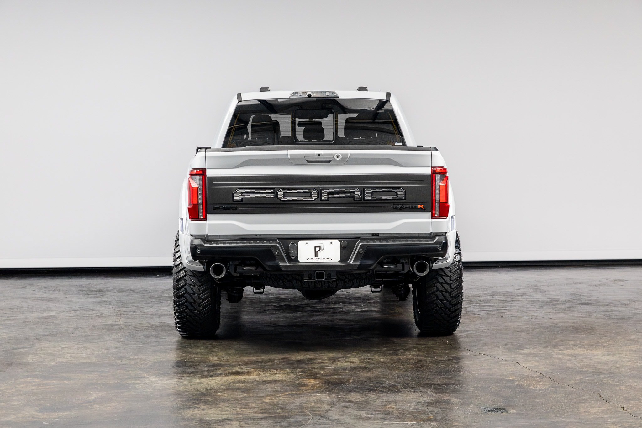 Used 2025 Ford F150 Raptor w/ Equipment Group 803A Raptor R AWD/4WD image 17