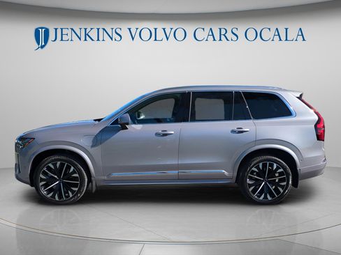 New 2026 Volvo XC90 T8 Plus image 6