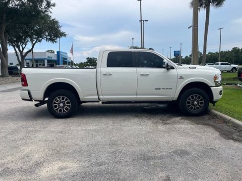 Used 2022 RAM 3500 Limited AWD/4WD image 3