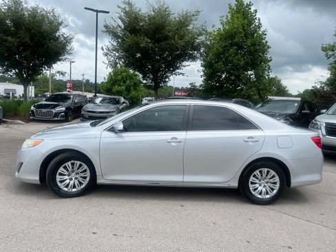 Used 2012 Toyota Camry LE FWD image 4