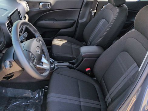 New 2026 Hyundai Venue SEL FWD image 17