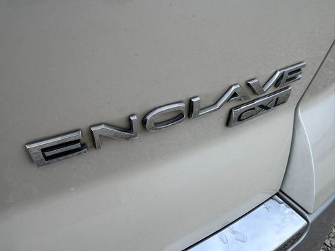 Used 2010 Buick Enclave CXL image 26