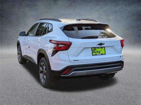 New 2026 Chevrolet Trax LT w/ Driver Confidence Package image 6
