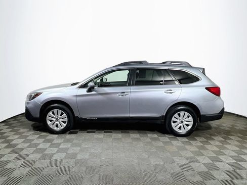 Used 2018 Subaru Outback 2.5i Premium AWD/4WD image 4