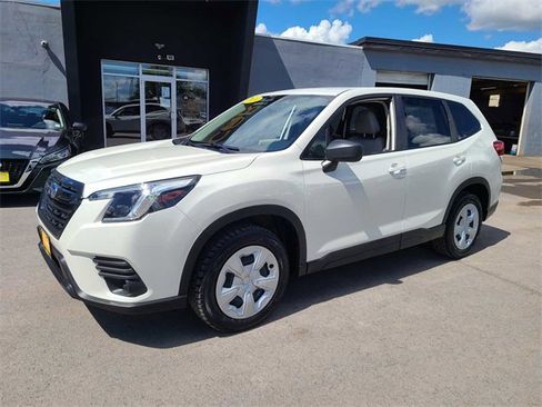 Used 2022 Subaru Forester image 2