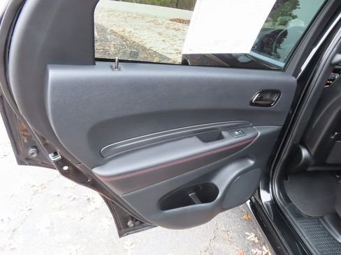 Used 2023 Dodge Durango R/T image 33