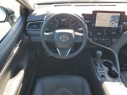 Used 2022 Toyota Camry XSE image 25