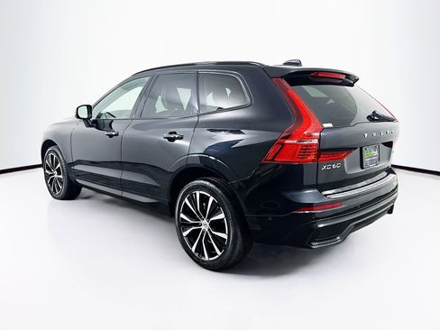 Used 2023 Volvo XC60 B5 Plus w/ Climate Package image 5