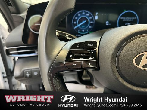 Used 2025 Hyundai Elantra SEL w/ Cargo Package image 22