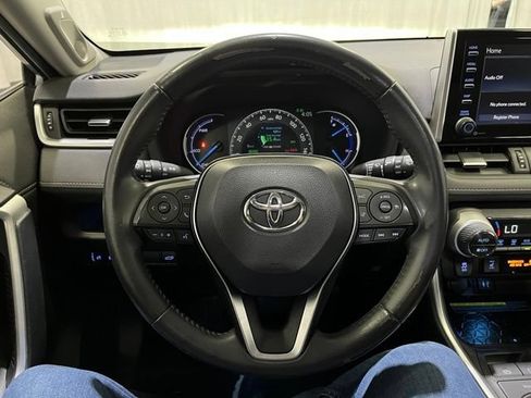 Used 2019 Toyota RAV4 Limited AWD/4WD image 17