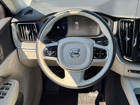 Used 2024 Volvo XC60 B5 Plus w/ Protection Package Premier AWD/4WD image 15