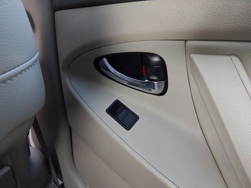 Used 2009 Toyota Camry LE image 22