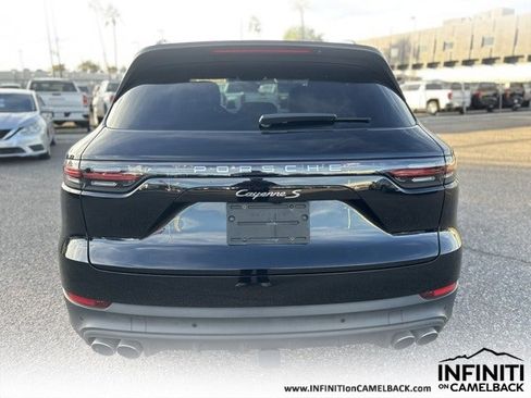 Used 2019 Porsche Cayenne S image 6