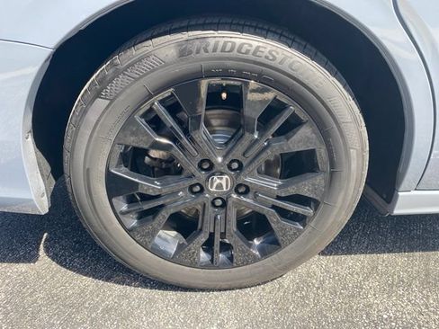 Used 2025 Honda Odyssey Sport-L image 12