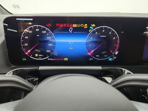 Used 2026 Mercedes-Benz GLA 250 image 9