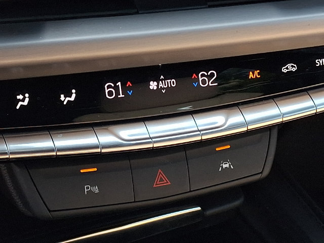 Certified 2025 Cadillac XT4 Premium Luxury FWD image 20