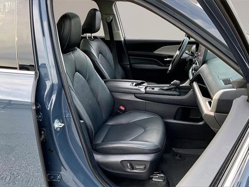 Used 2024 Toyota Grand Highlander Limited image 27