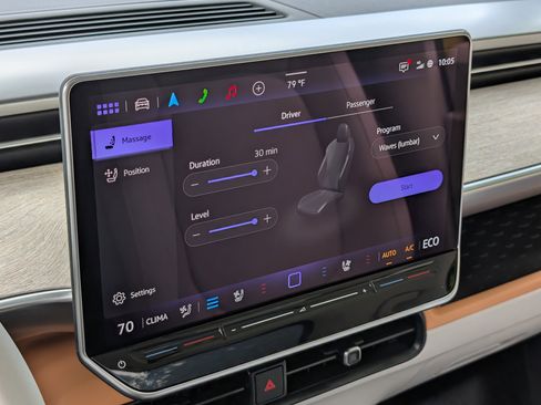 Used 2025 Volkswagen ID. Buzz Pro S Plus RWD image 33