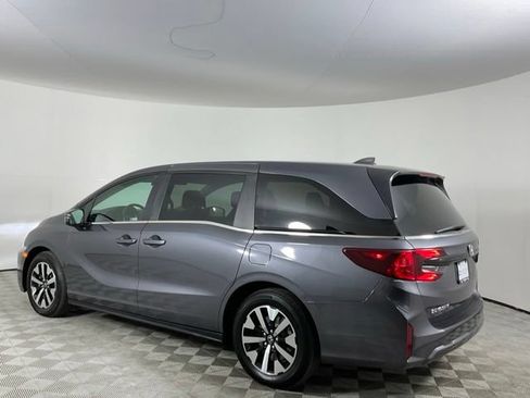 Used 2025 Honda Odyssey EX-L image 7