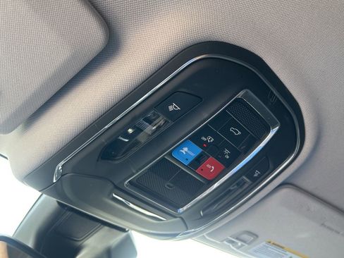 Certified 2023 Jeep Grand Cherokee Laredo w/ Luxury Tech Group I image 43