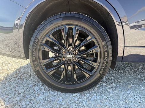 Used 2024 Cadillac XT6 Premium Luxury w/ LPO, Floor Liner Package AWD/4WD image 16