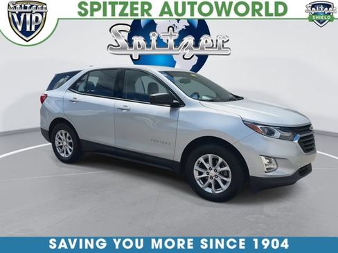 Used 2018 Chevrolet Equinox LS AWD/4WD image 2