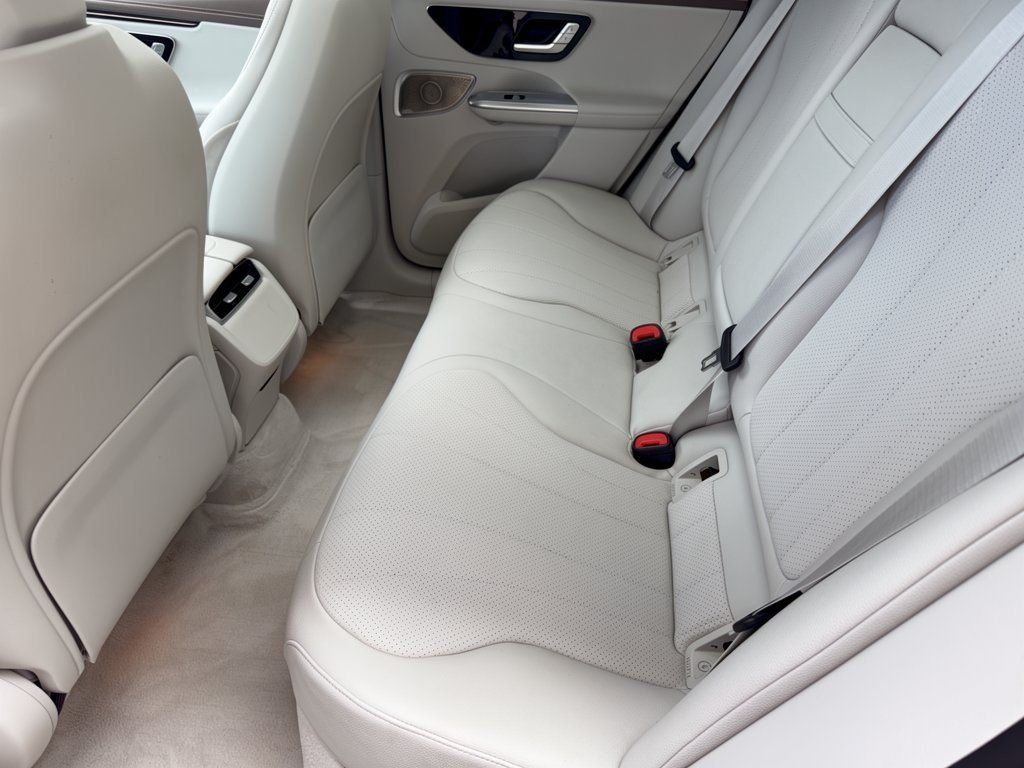 Certified 2023 Mercedes-Benz EQE 350+ SUV image 25