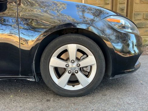 Used 2016 Dodge Dart SXT image 28