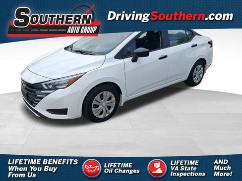 Used 2025 Nissan Versa S w/ Trunk Package image 1