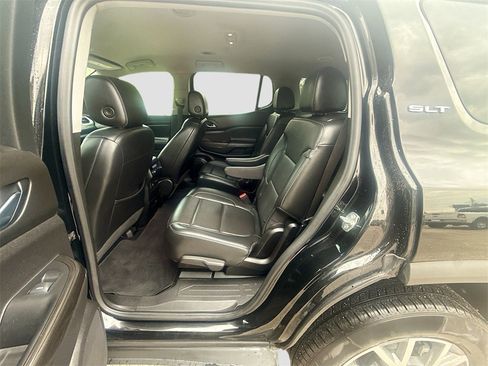 Used 2022 GMC Acadia SLT image 25