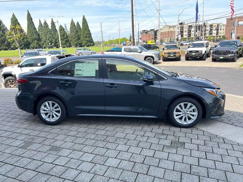 New 2026 Toyota Corolla XLE FWD image 6