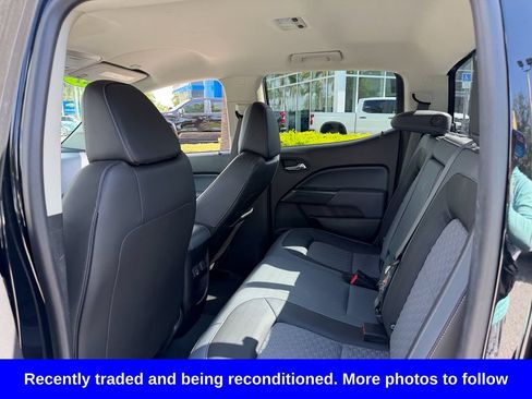 Used 2021 Chevrolet Colorado Z71 AWD/4WD image 12