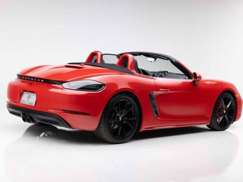 Used 2017 Porsche 718 Boxster S image 15