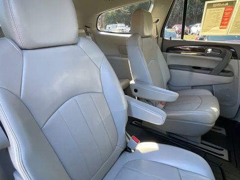Used 2017 Buick Enclave Premium w/ Enclave Sport Touring Edition image 32