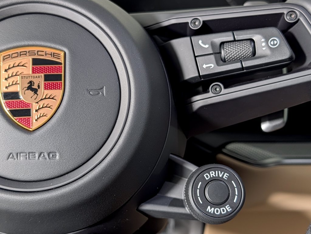 Certified 2026 Porsche Cayenne Coupe AWD/4WD image 39