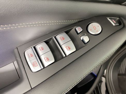 New 2026 BMW X7 xDrive40i w/ Premium Package image 21