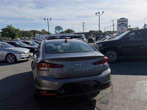 Used 2019 Hyundai Elantra Value Edition w/ Cargo Package FWD image 6
