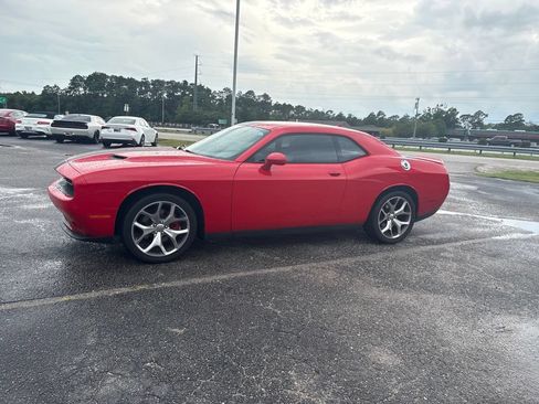 Used 2015 Dodge Challenger SXT Plus w/ Driver Convenience Group RWD image 7