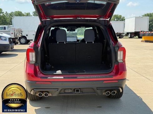 Used 2025 Ford Explorer ST w/ Sun And Sound Package AWD/4WD image 22