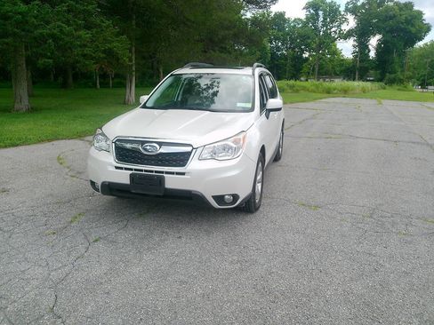 Used 2014 Subaru Forester 2.5i Limited AWD/4WD image 3