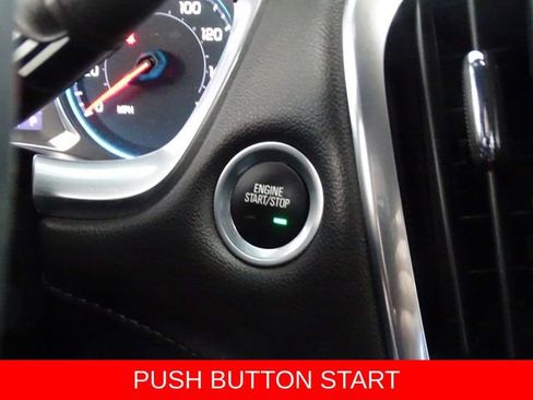 Used 2023 Chevrolet Traverse LT AWD/4WD image 9