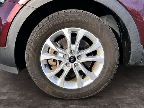 Used 2020 Kia Telluride LX image 28