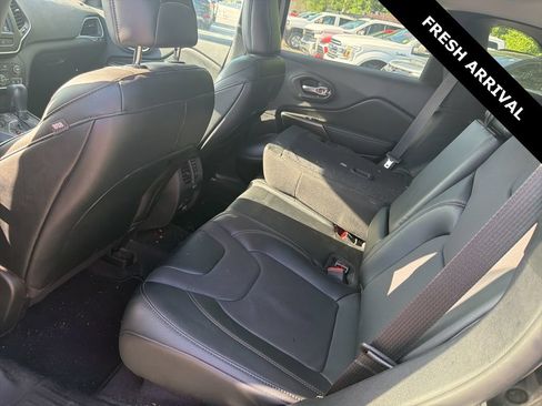 Used 2022 Jeep Cherokee Latitude Lux AWD/4WD image 9