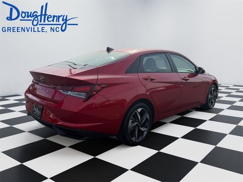 Used 2023 Hyundai Elantra SEL w/ Convenience Package image 5